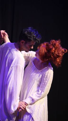 «Οι Τρελοί της Βαλένθια» σε καλοκαιρινή περιοδεία και επανάληψη από τον Οκτώβριο στο Θέατρο Αθηναϊκή Σκηνή