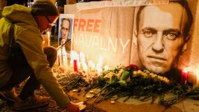 Διαδηλώσεις στη μνήμη του Αλεξέι Ναβάλνι, πληθαίνουν οι επικρίσεις για το Κρεμλίνο