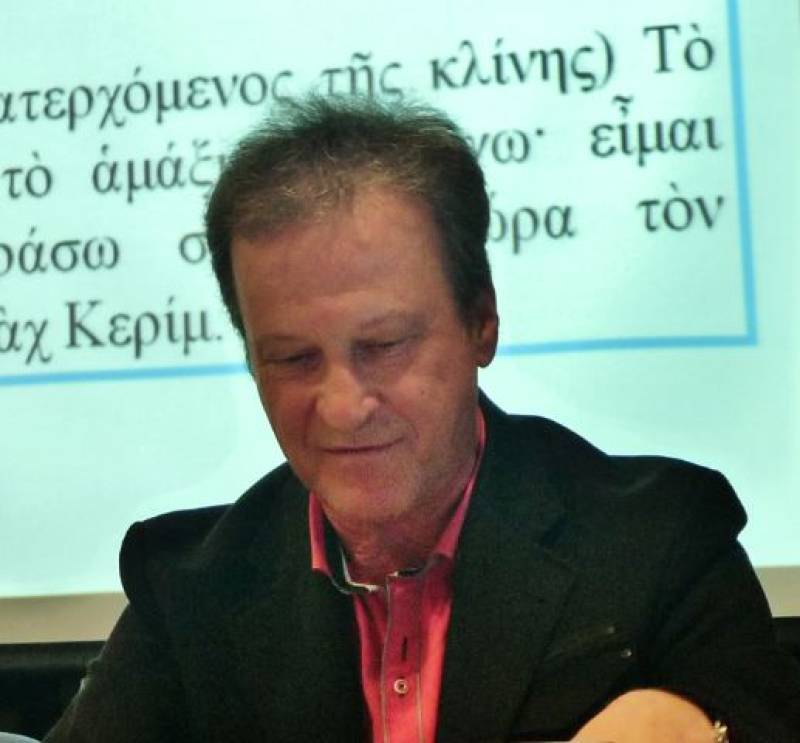 &quot;ΠΕΤΡΟΜΠΕΗΣ ΜΑΥΡΟΜΙΧΑΛΗΣ&quot; ΠΑΡΑΣΚΕΥΗ 15 ΝΟΕΜΒΡΙΟΥ- ΣΥΖΗΤΗΣΗ ΜΕΤΑ ΤΟ ΤΕΛΟΣ ΤΗΣ ΠΑΡΑΣΤΑΣΗΣ ΣΤΟ STUDIO ΜΑΥΡΟΜΙΧΑΛΗ