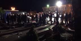 Ένοχοι οι 21 από τους 26 του πογκρόμ κατά μεταναστών στην πλατεία Σαπφούς – Αναγνωρίστηκε το ρατσιστικό κίνητρο