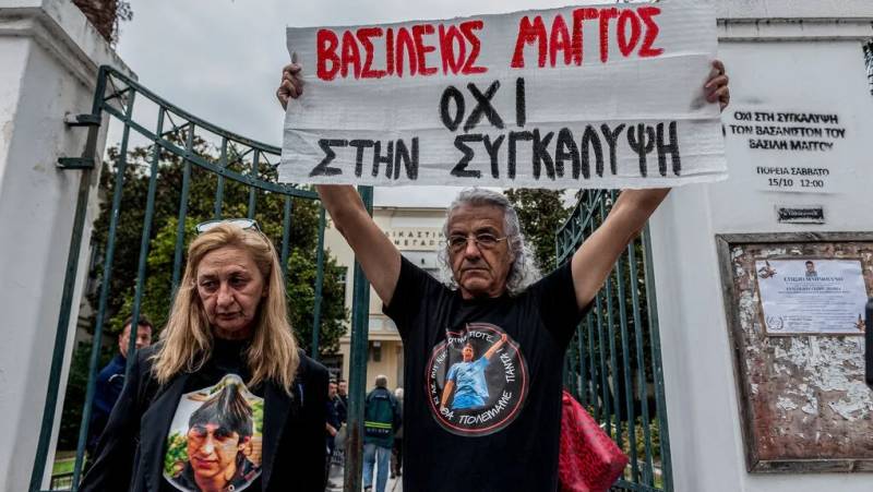 Να παραπεμφθούν για κακούργημα οι αστυνομικοί στη δίκη για το θάνατο του Β. Μάγγου