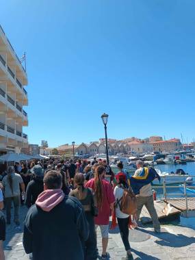 Μαζική συμμετοχή πολιτών στην πορεία της Rosa Nera