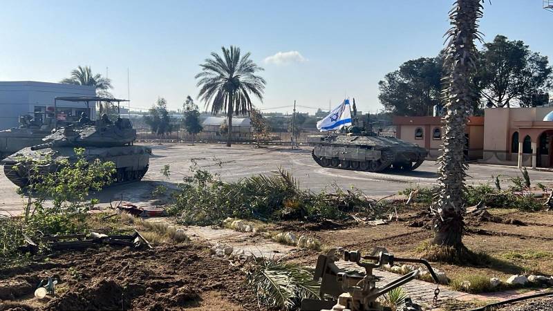 Live: Το Ισραήλ πραγματοποιεί την επιχείρηση στη Ράφα για να πιέσει τη Χαμάς – «Καταστροφική η επίθεση»